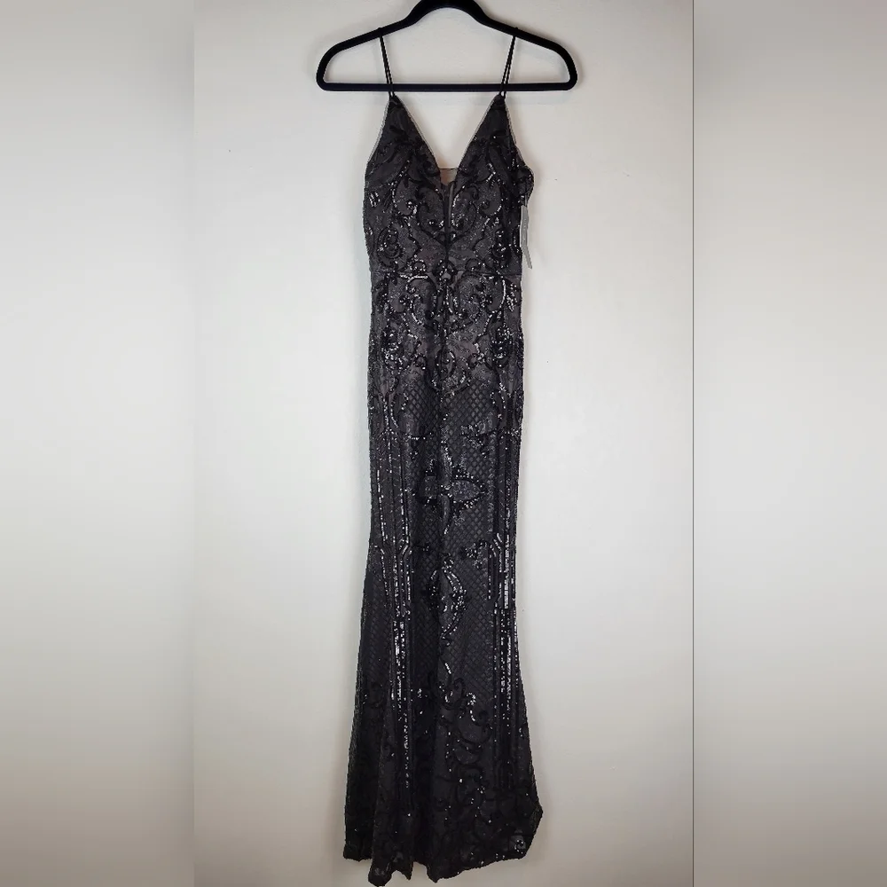 NWT Betsy & Adam Embellished Illusion-Inset Gown in Black Tan Size 2 - Picture 4 of 16